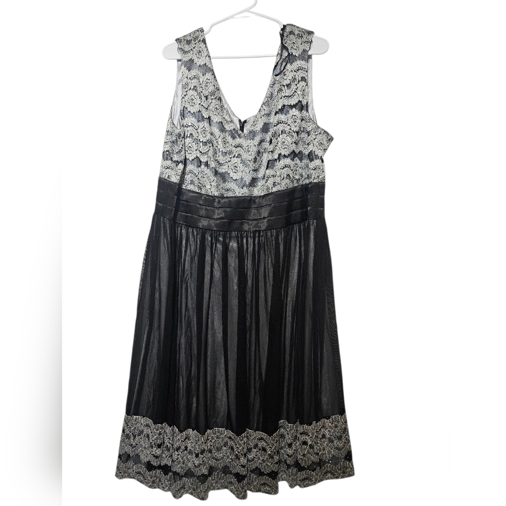 Jessica Howard Plus Size Formal Overlay Dress!